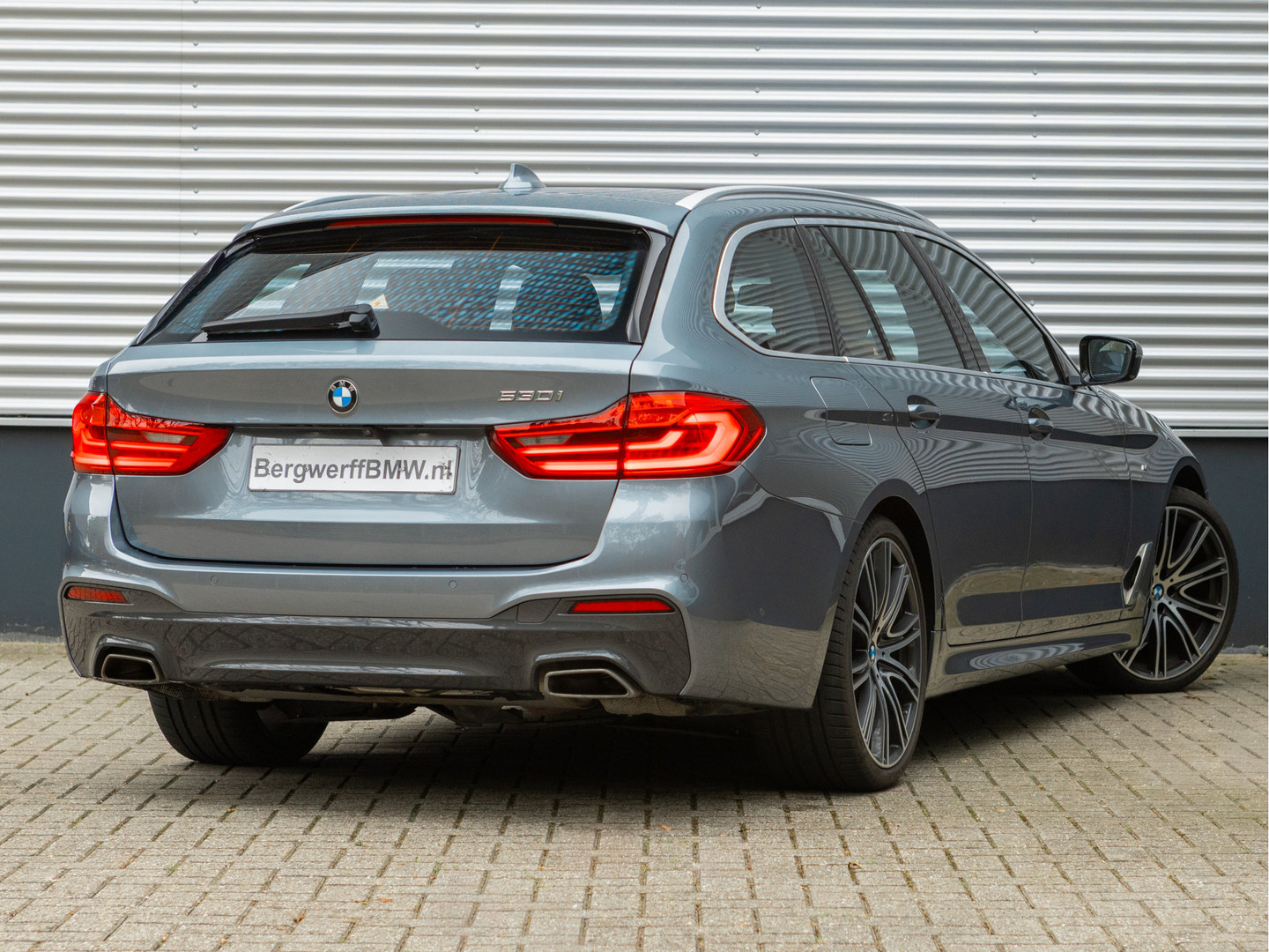 BMW BMW