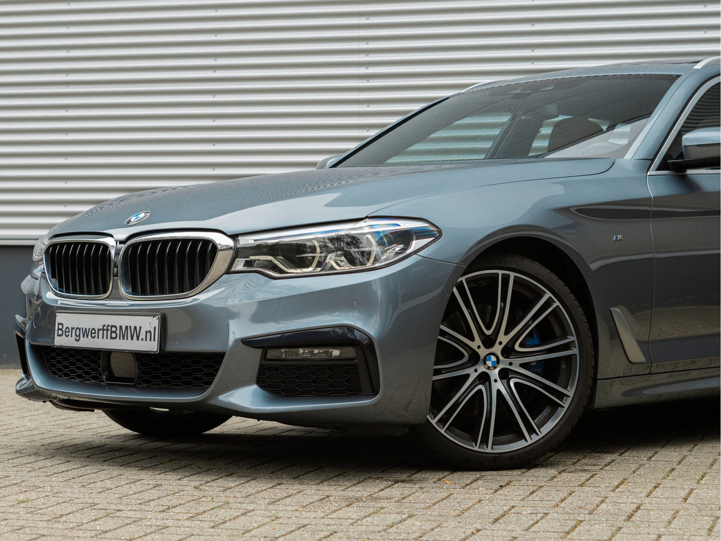 BMW BMW
