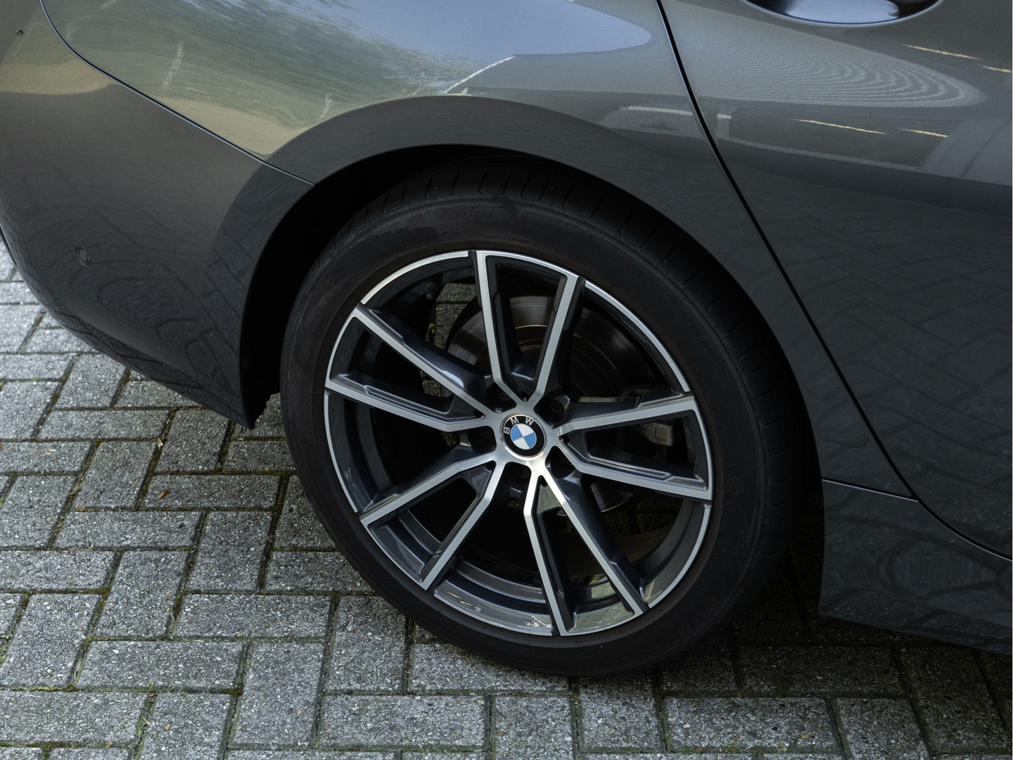 BMW BMW