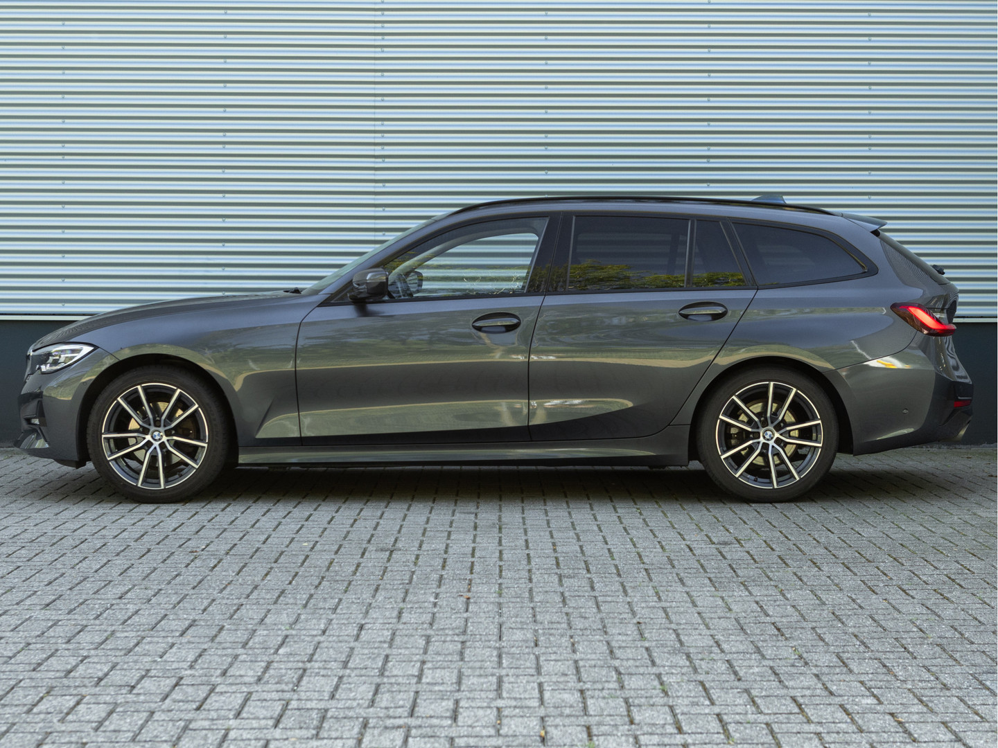 BMW BMW