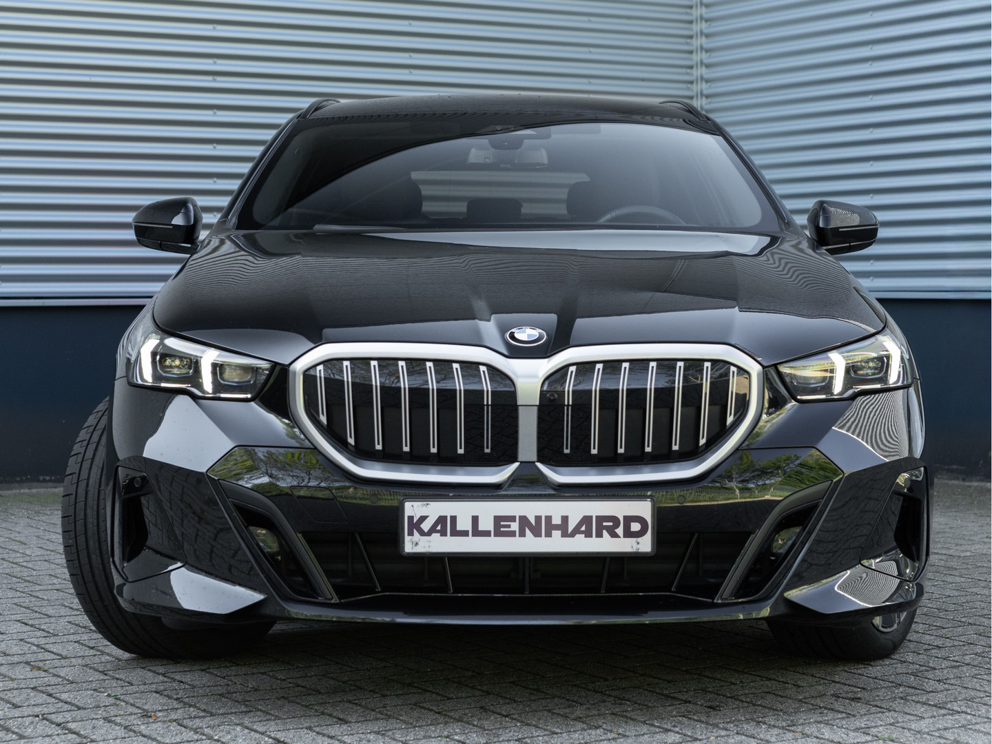 BMW BMW