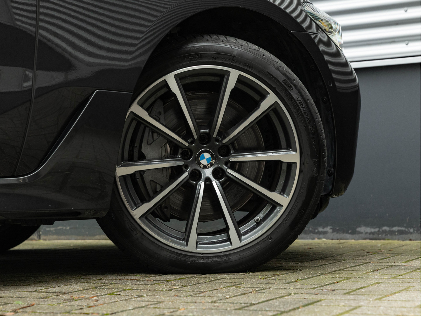 BMW BMW
