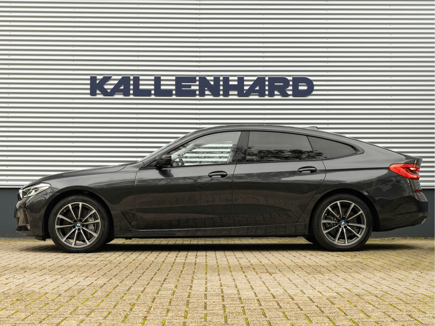 BMW BMW