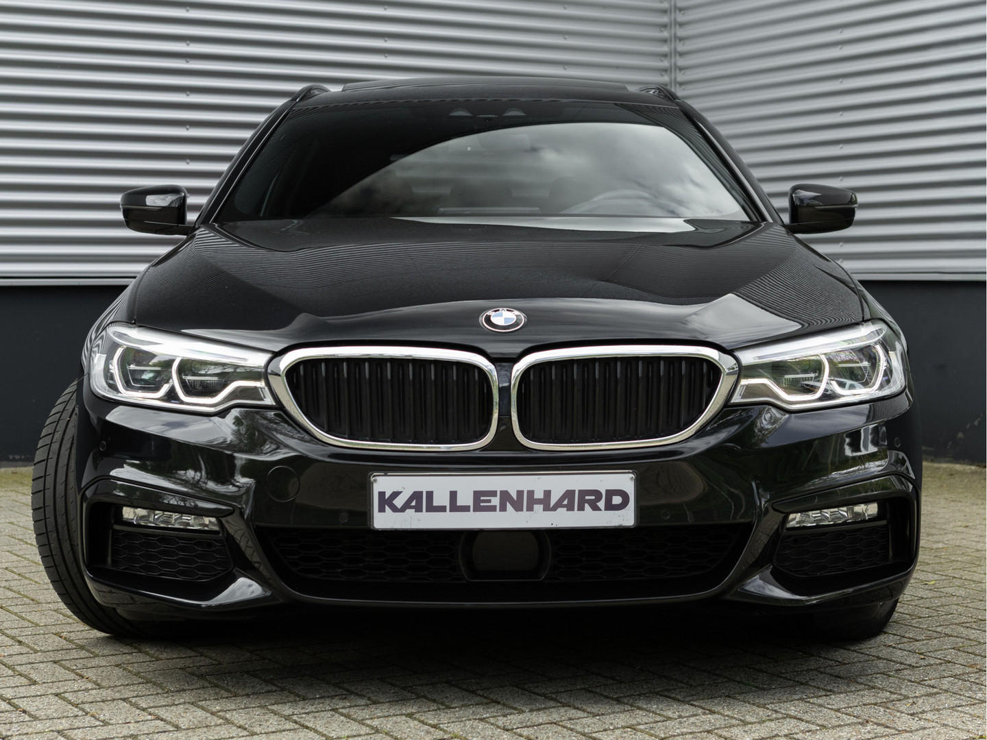 BMW BMW