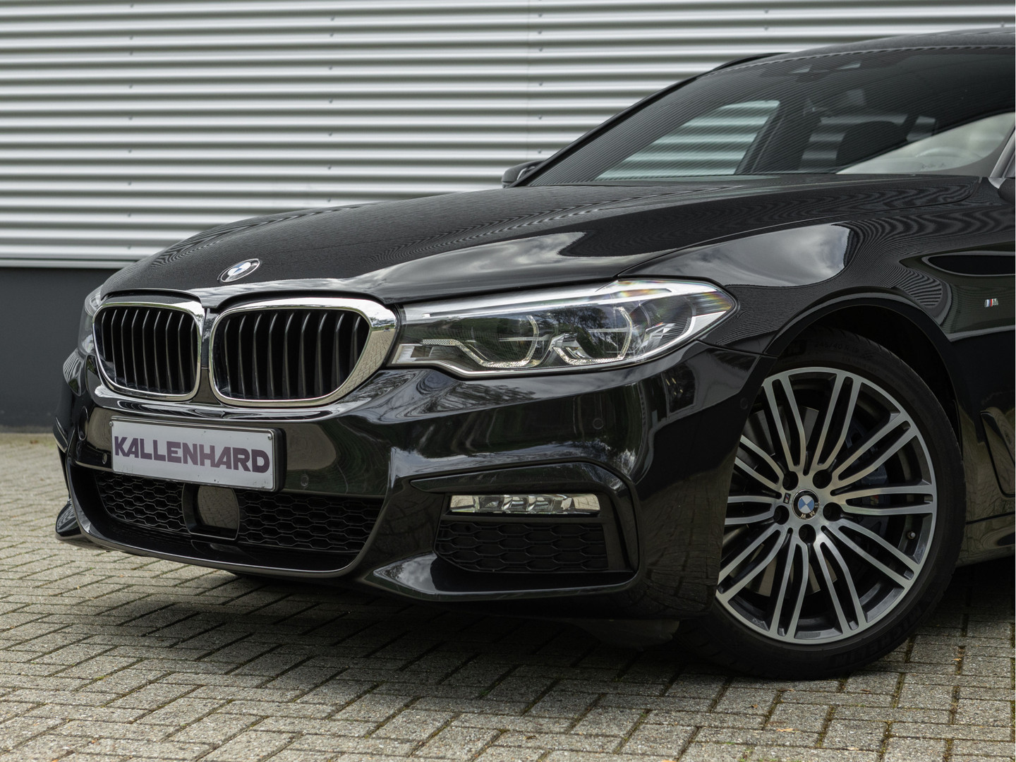 BMW BMW