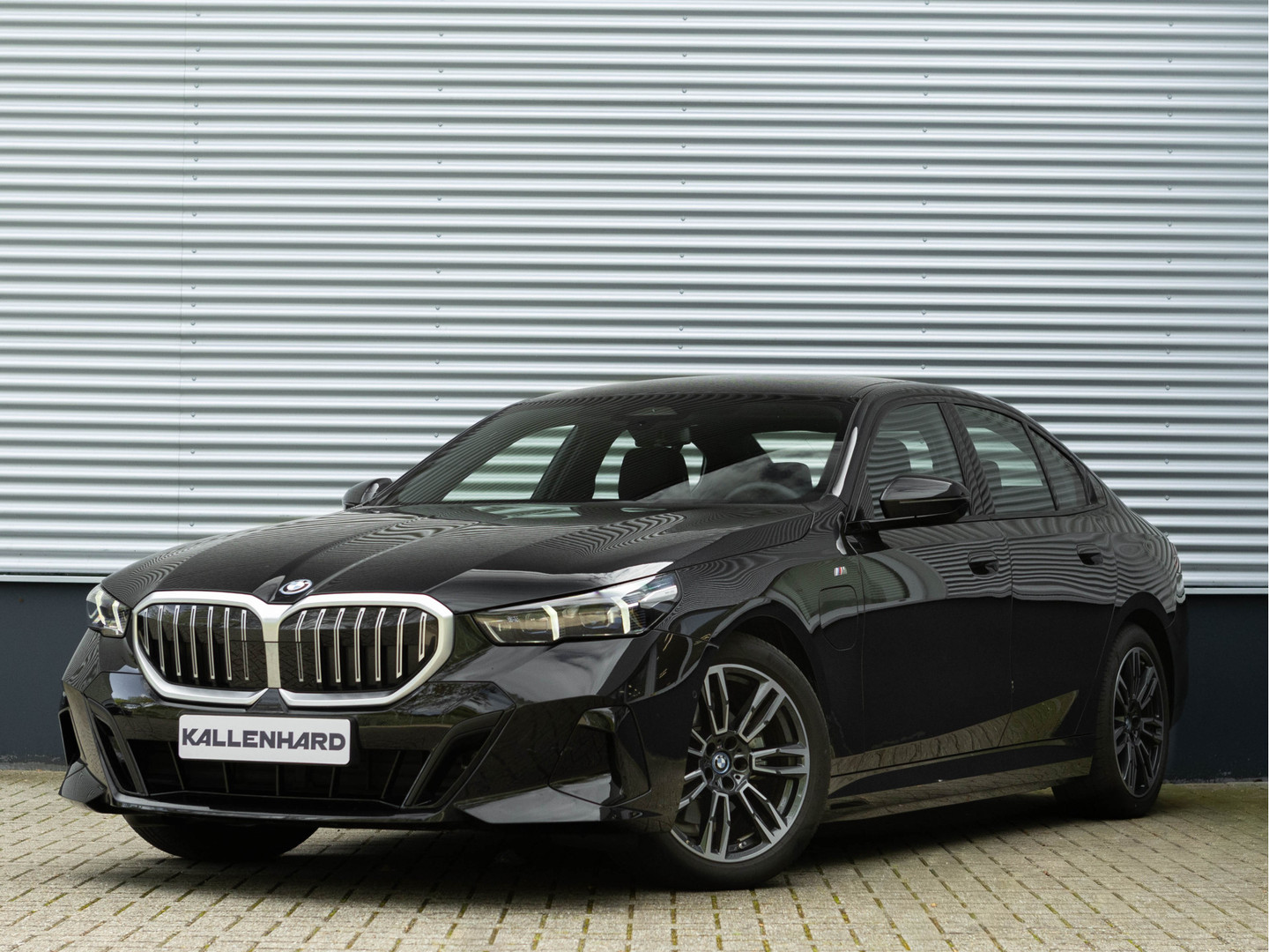 BMW BMW