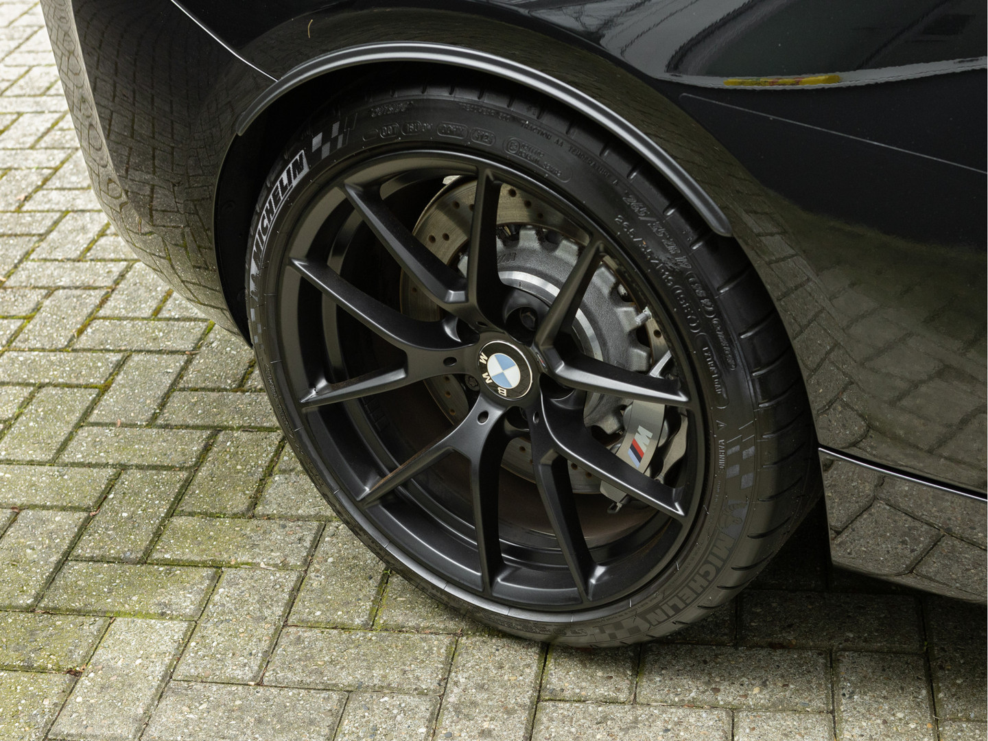 BMW BMW