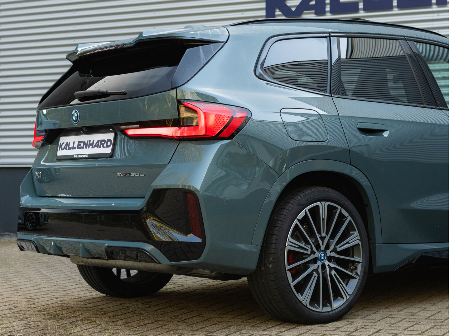 BMW BMW