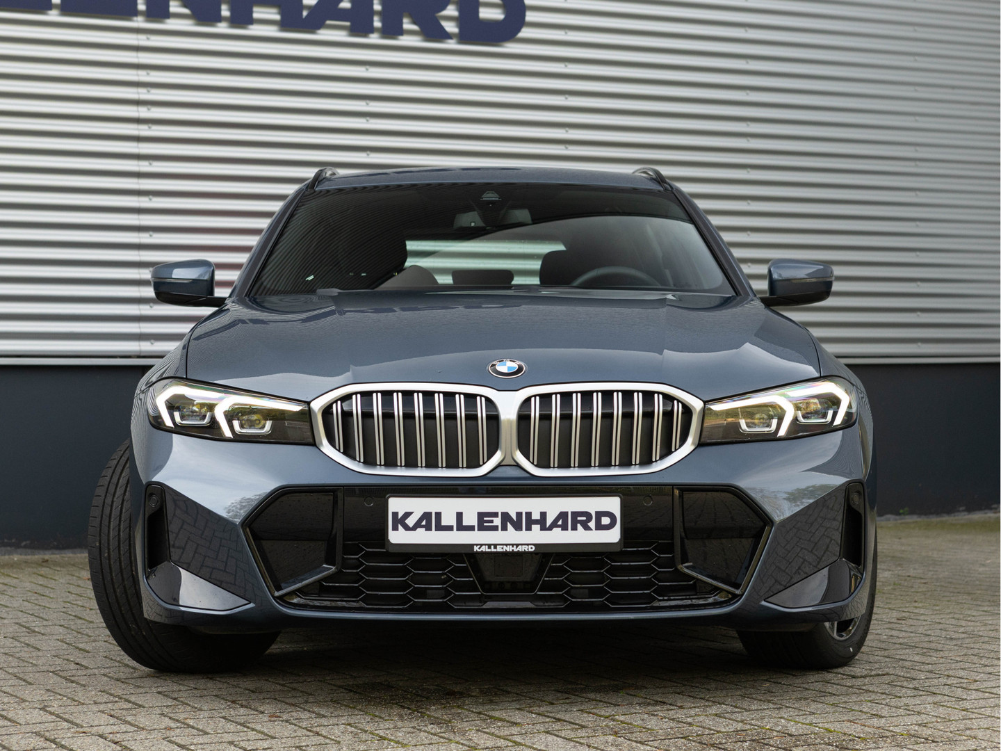 BMW BMW