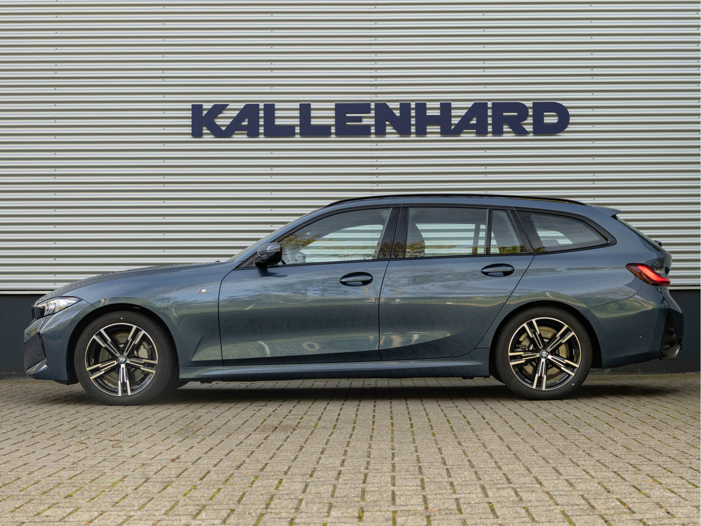 BMW BMW