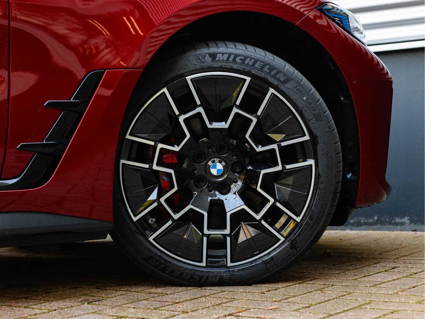 BMW BMW