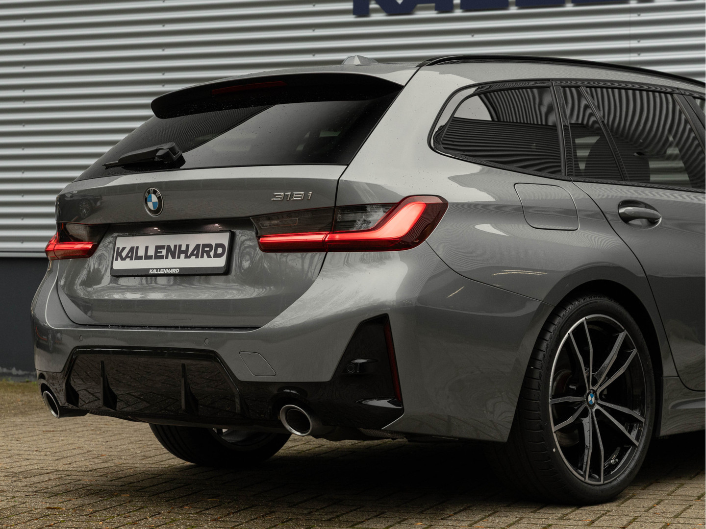 BMW BMW