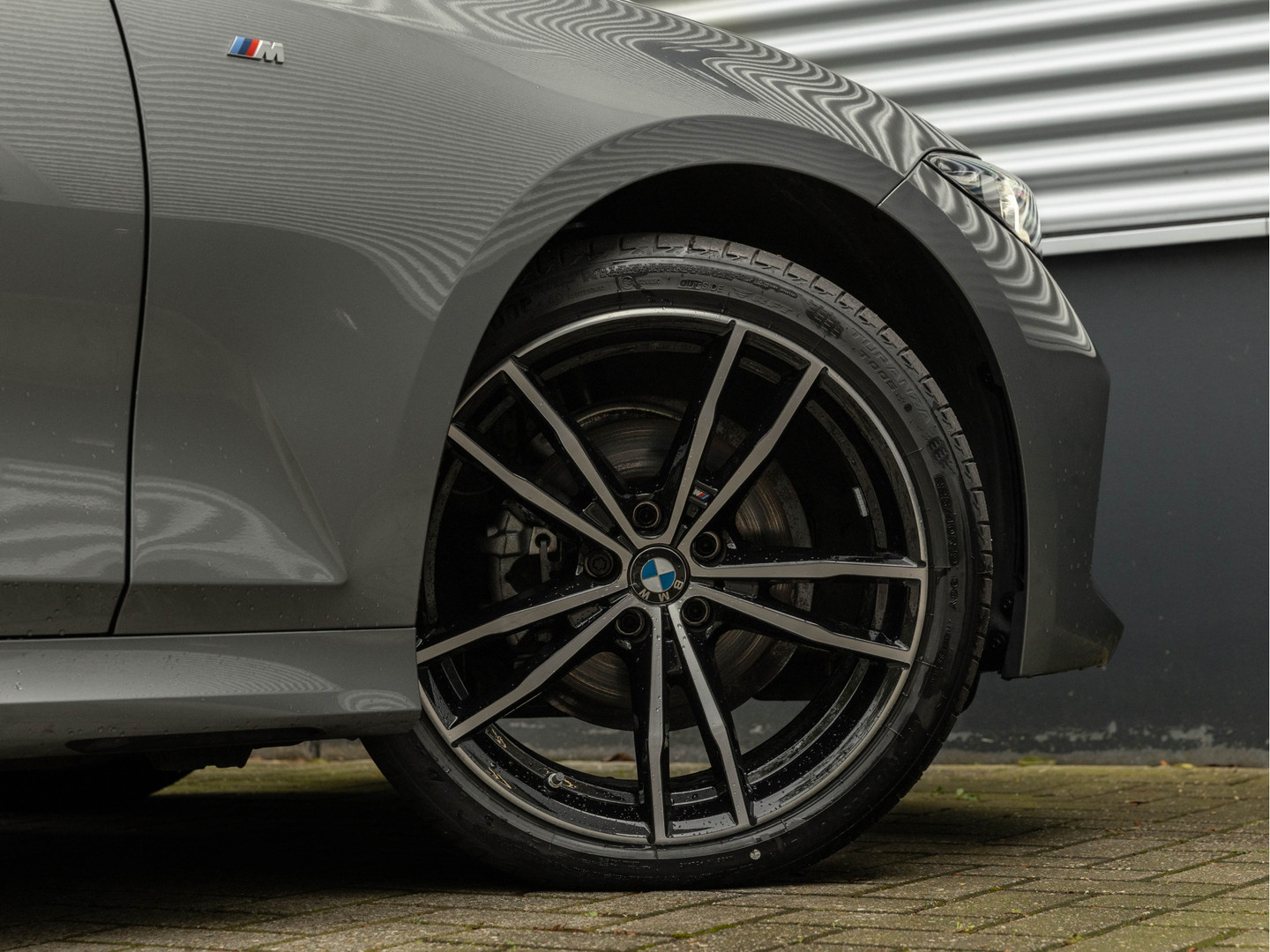 BMW BMW