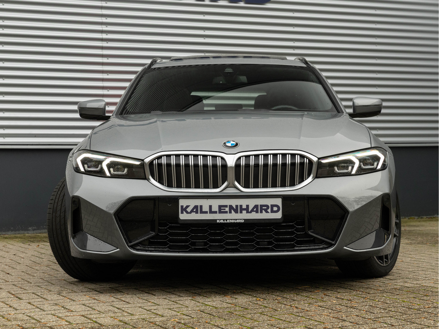 BMW BMW