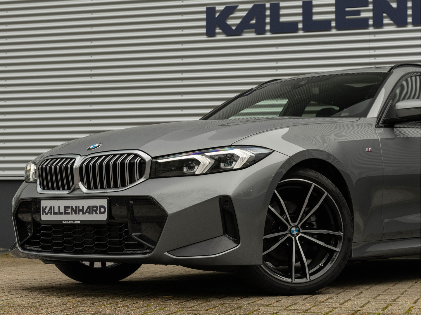 BMW BMW
