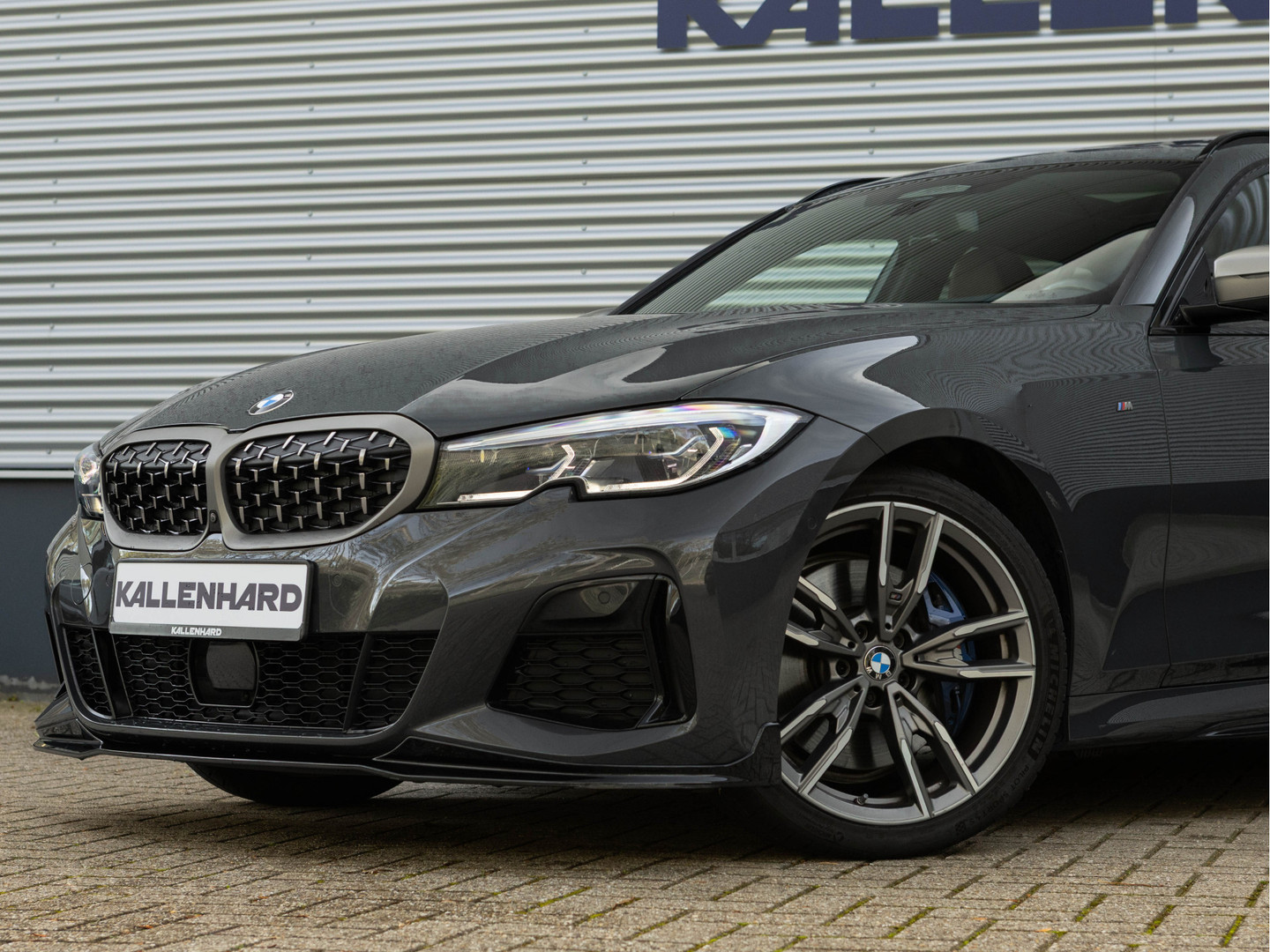 BMW BMW