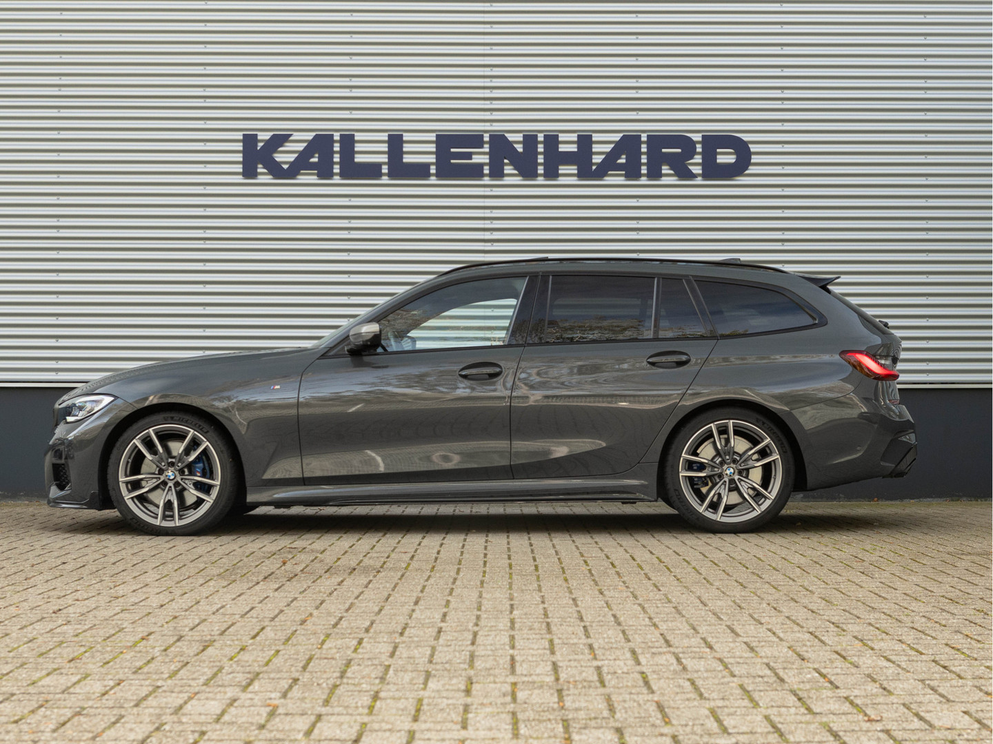 BMW BMW
