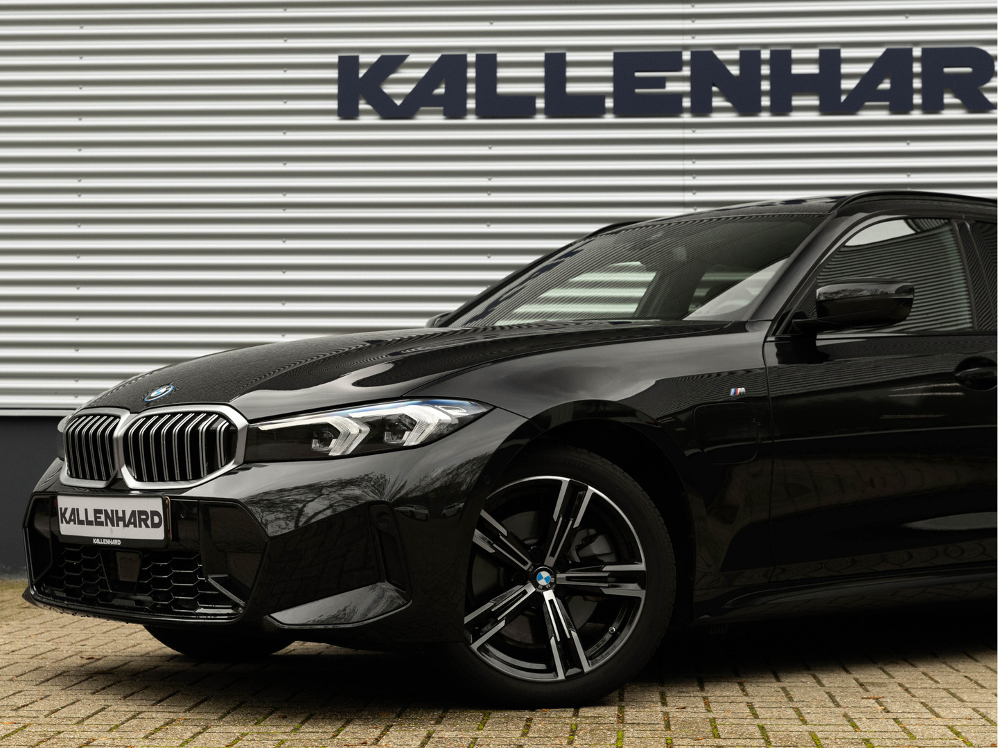 BMW BMW