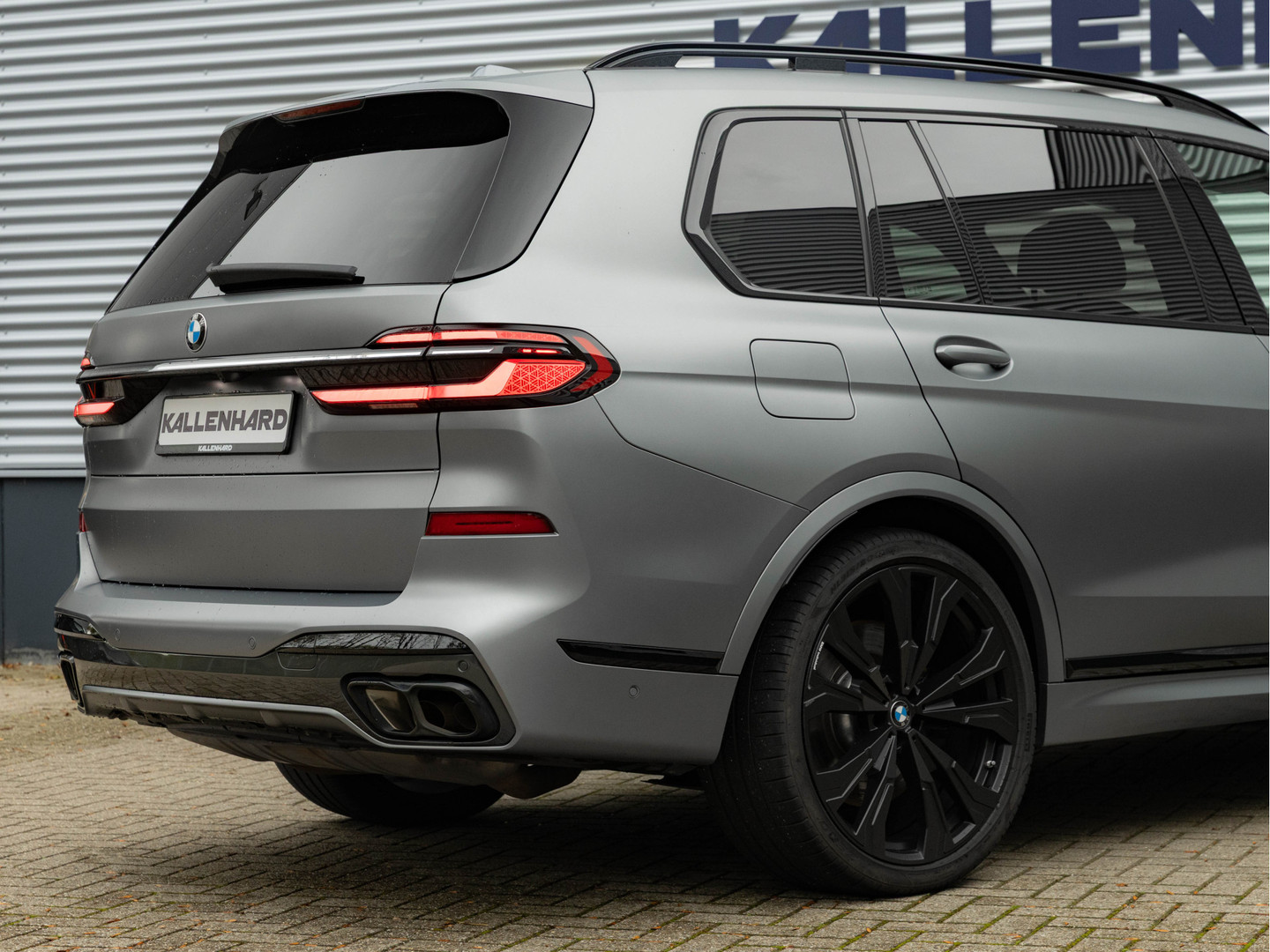 BMW BMW