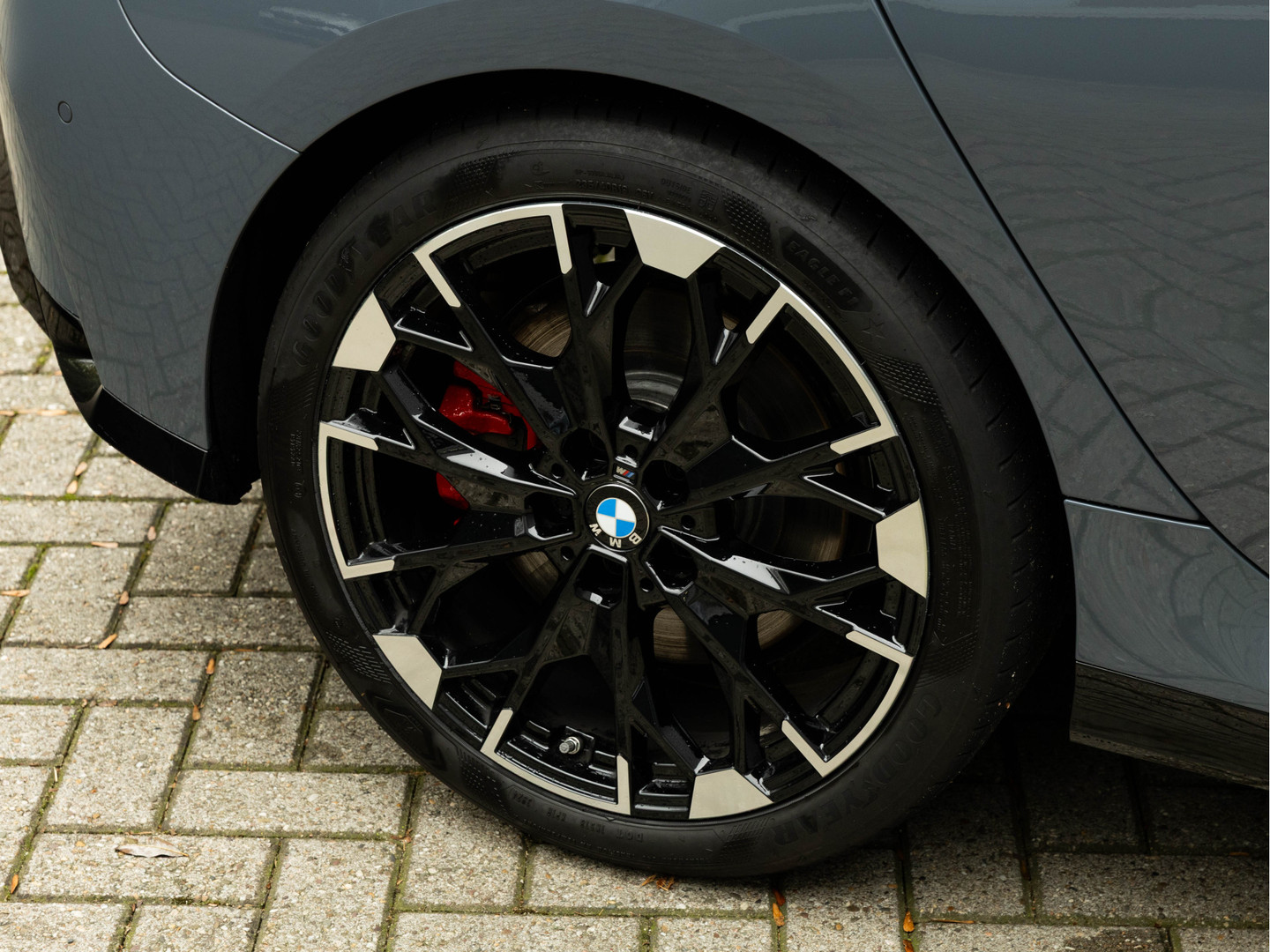 BMW BMW