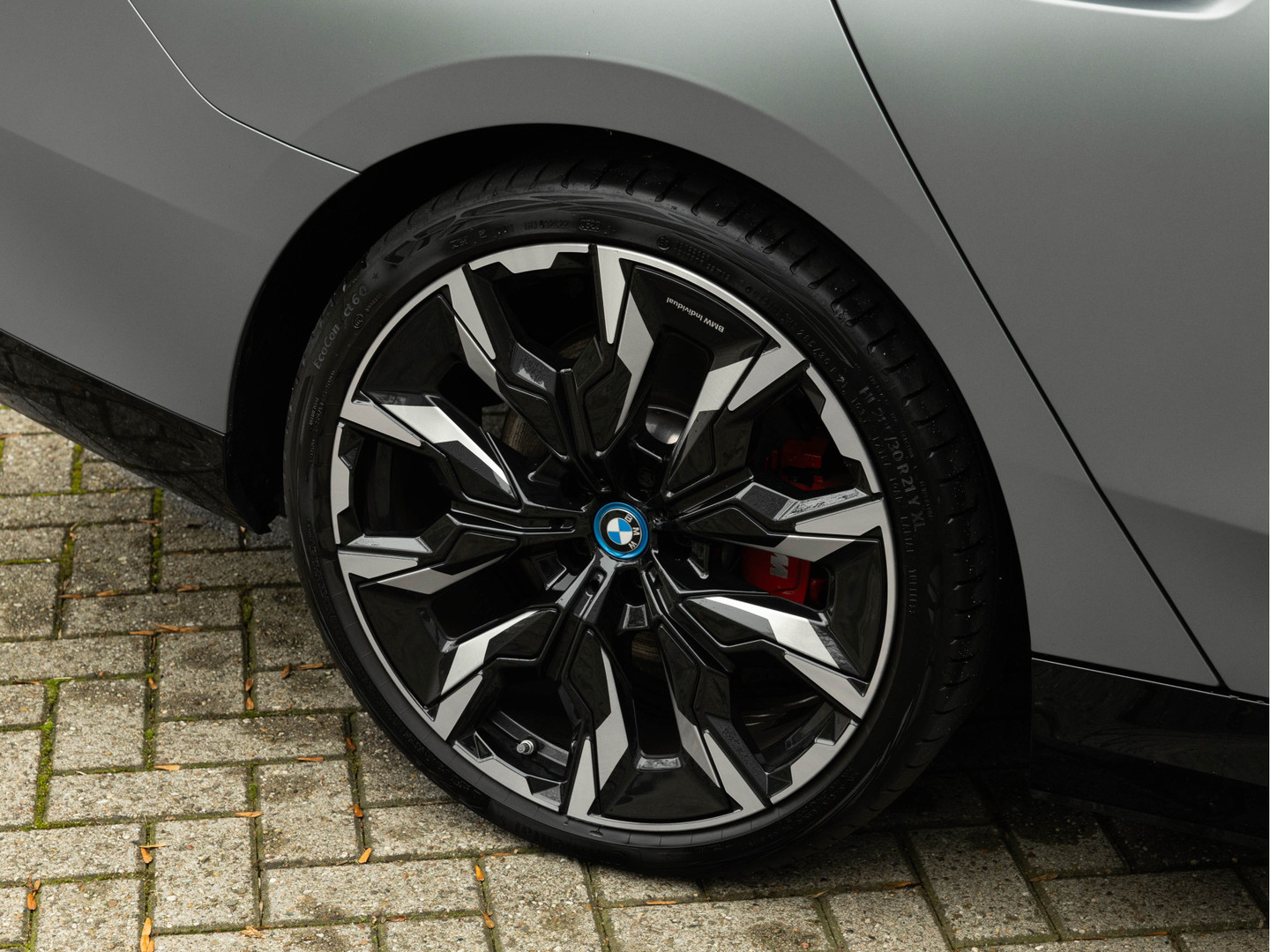 BMW BMW
