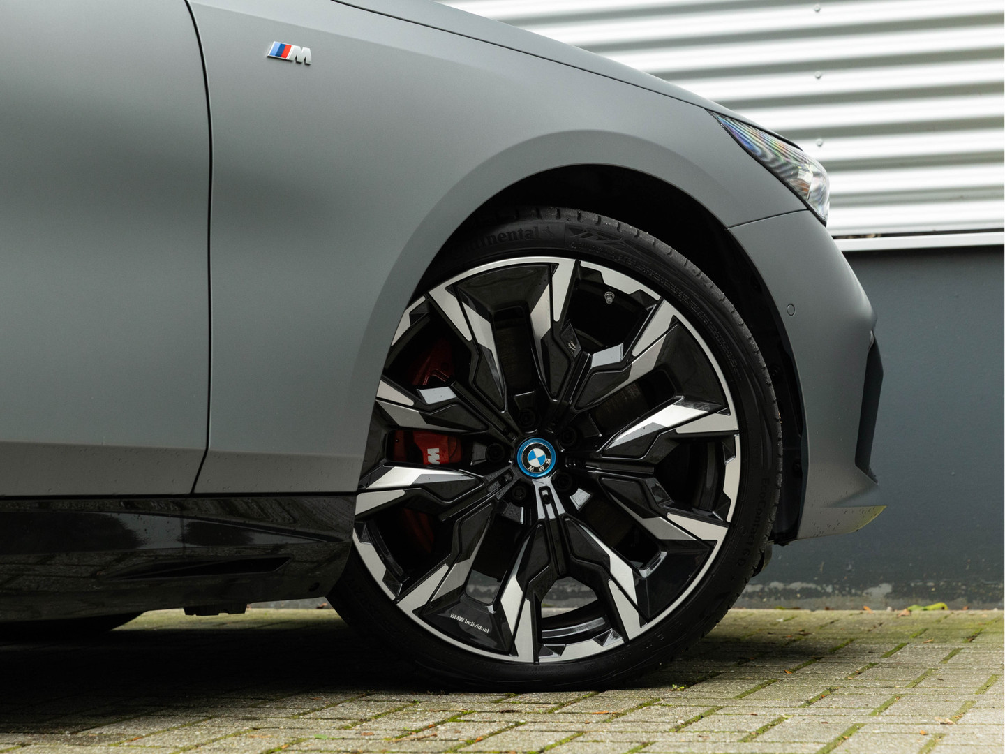 BMW BMW
