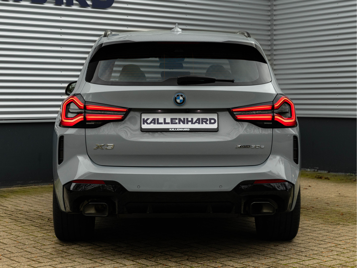 BMW BMW