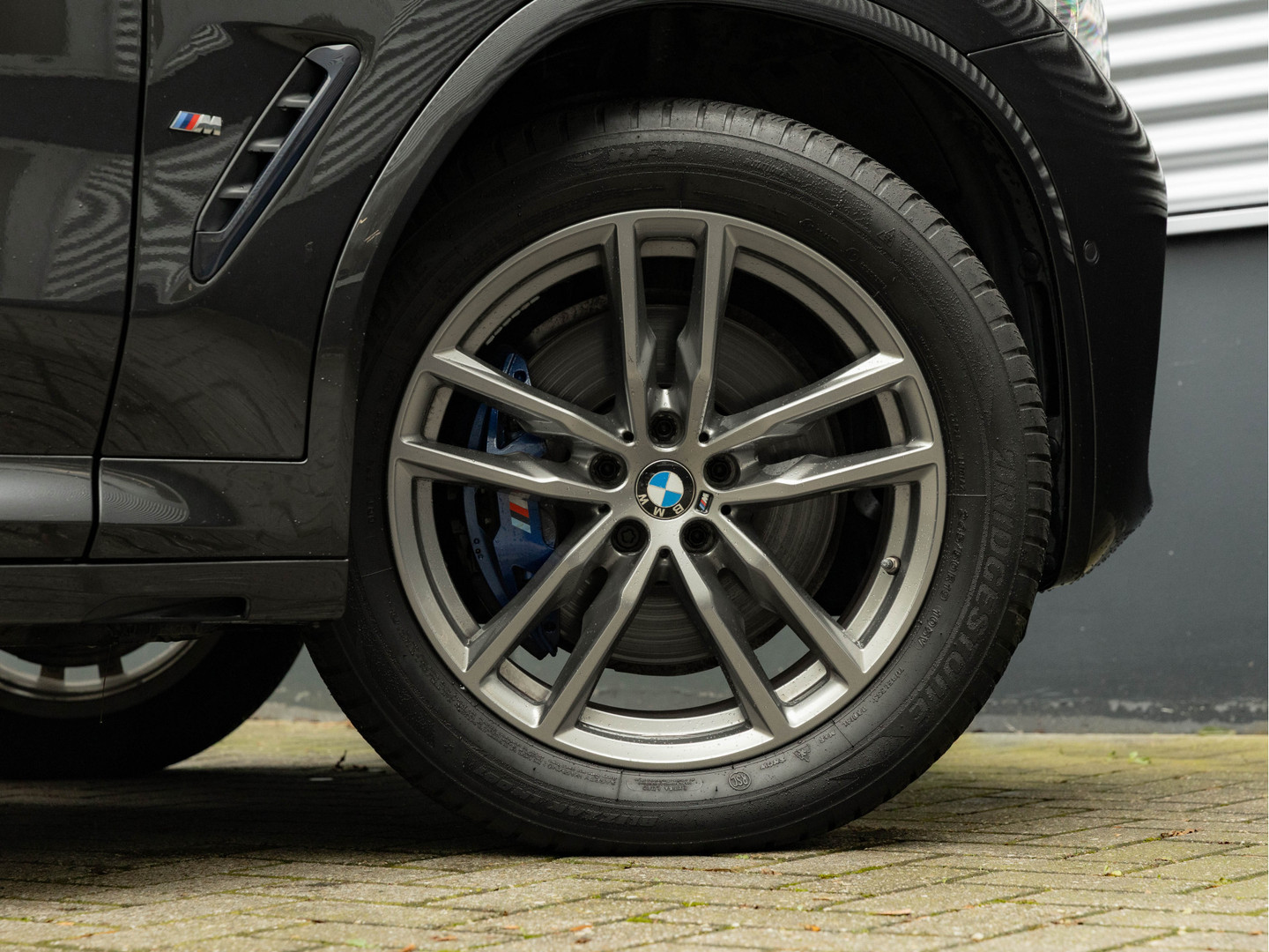 BMW BMW