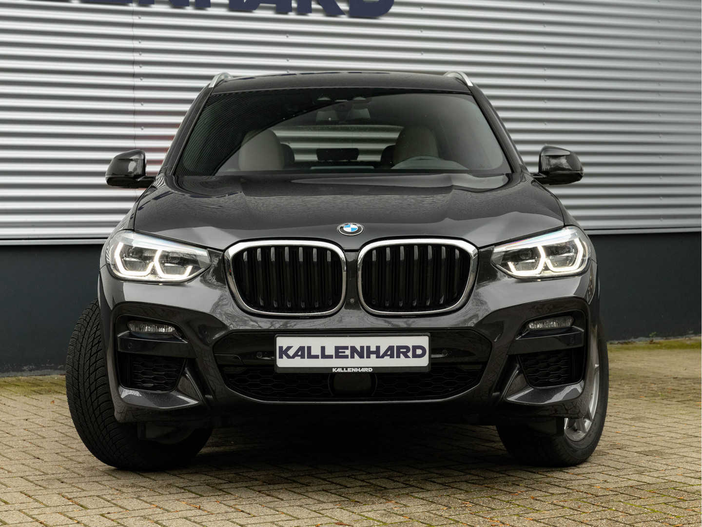 BMW BMW