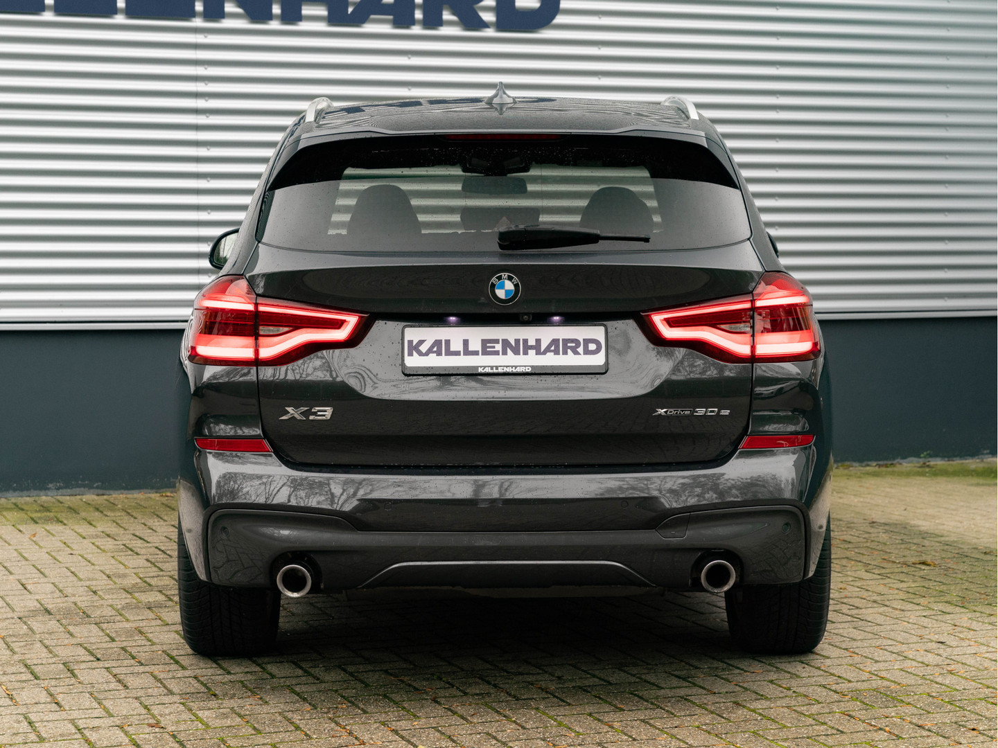 BMW BMW