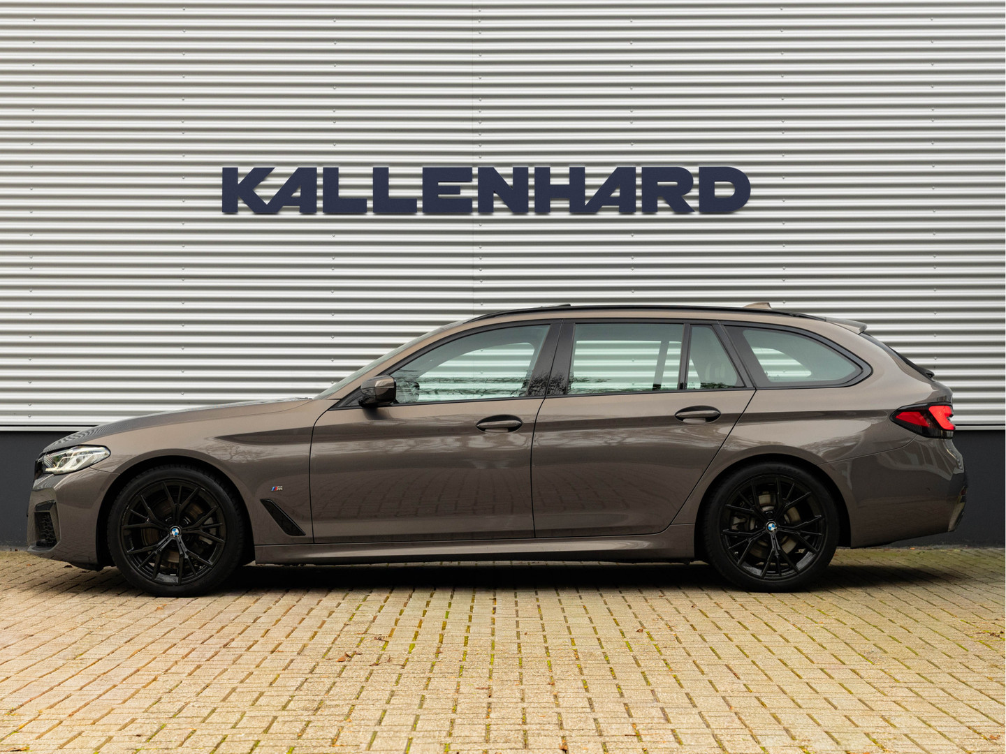 BMW BMW