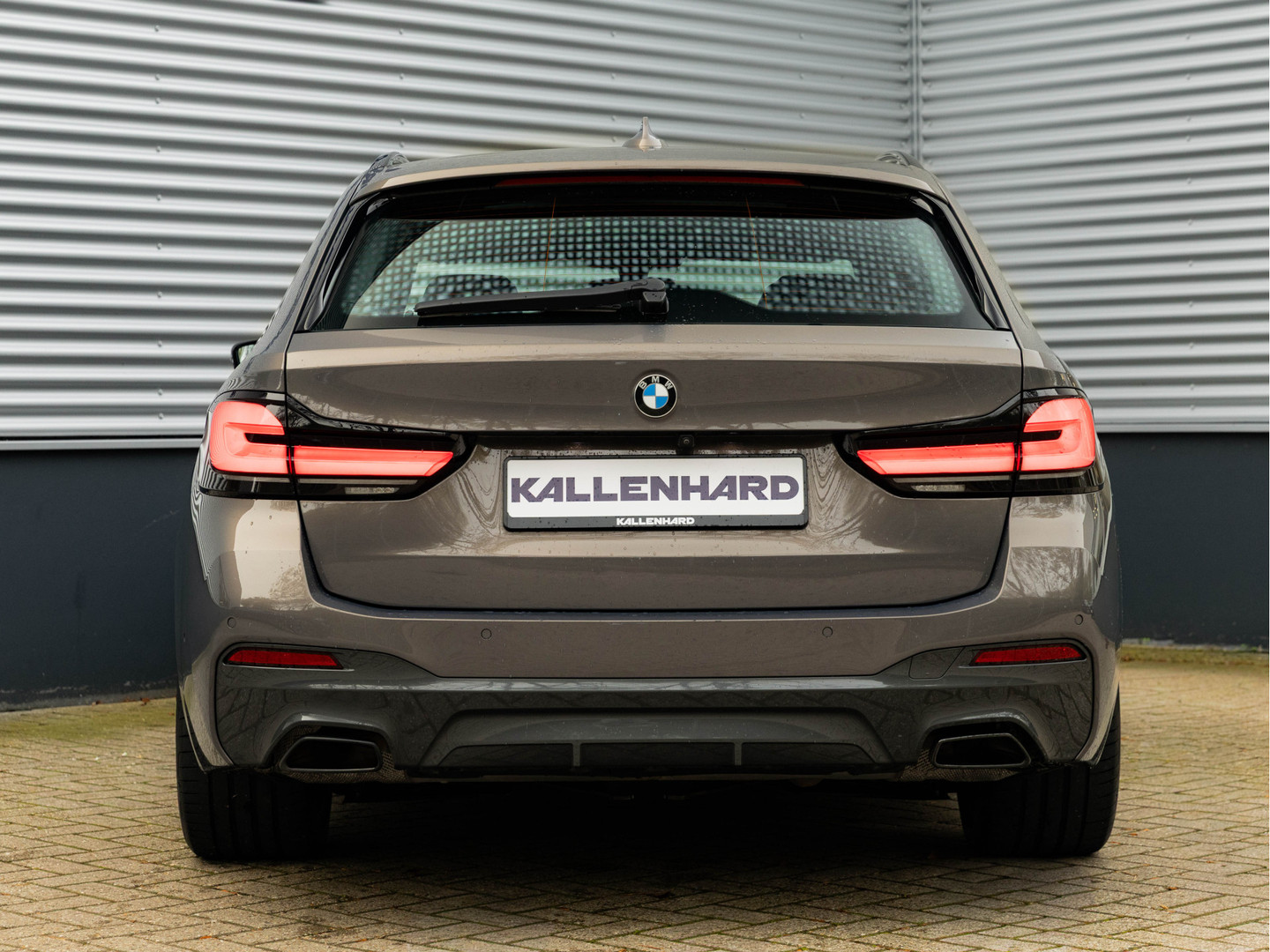 BMW BMW