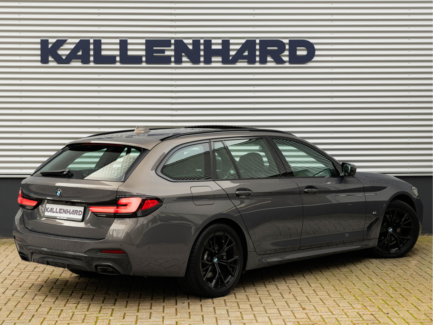 BMW BMW