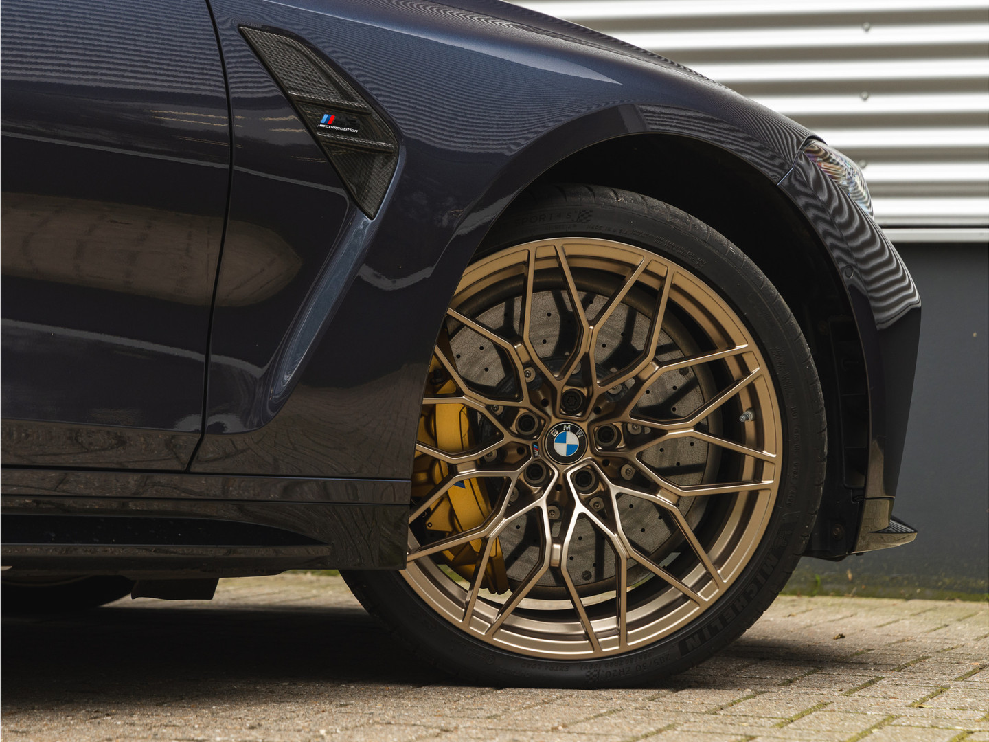 BMW BMW