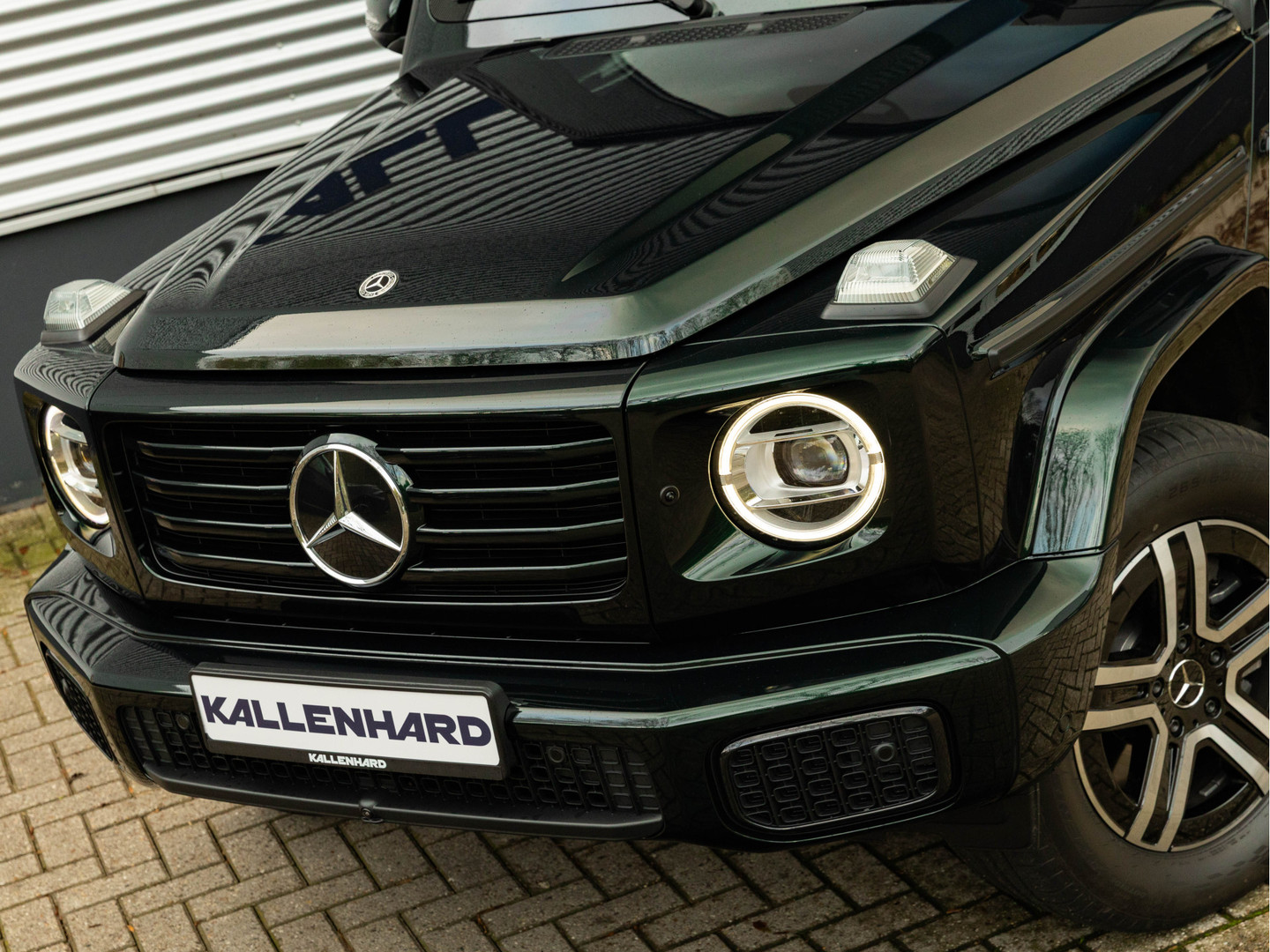 Mercedes-Benz Mercedes-Benz