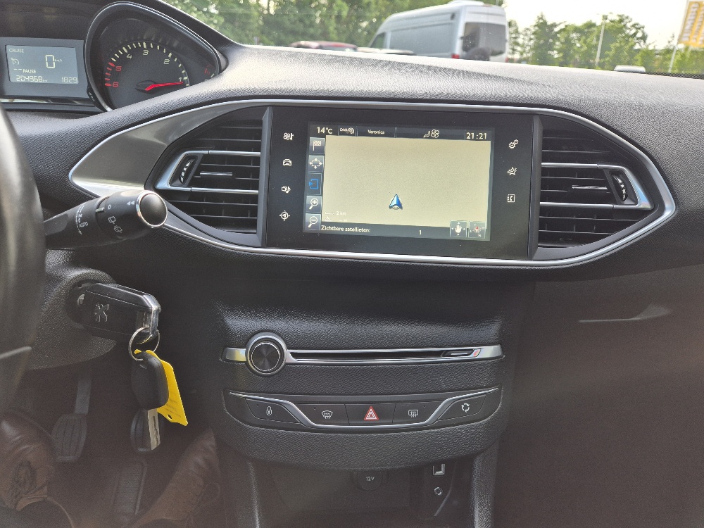 Peugeot Peugeot