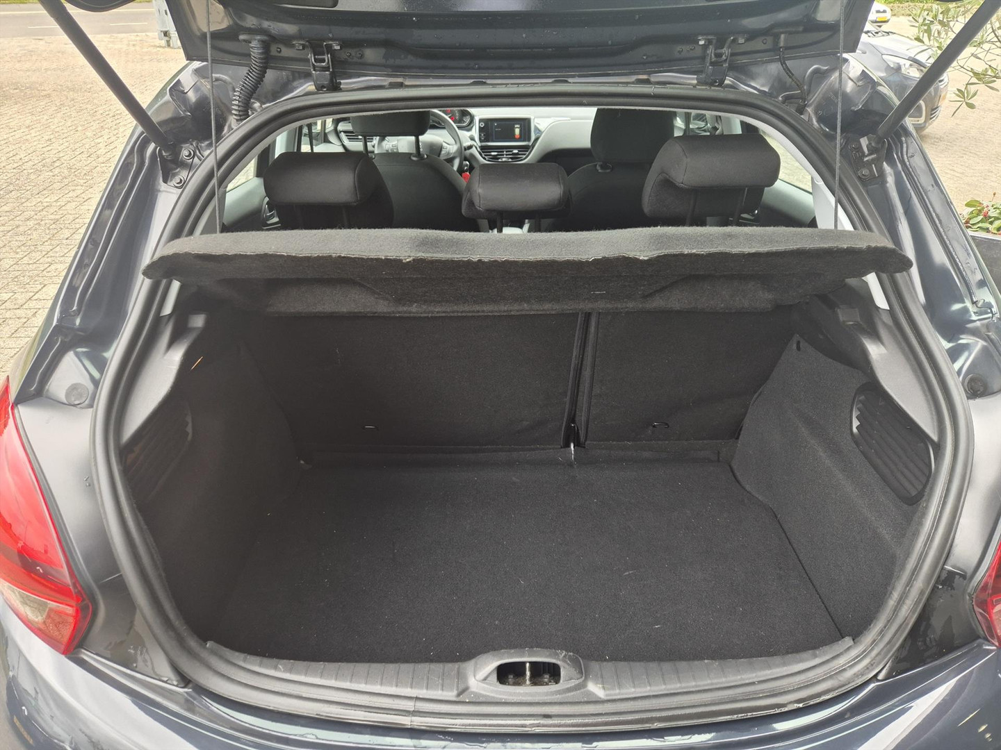 Peugeot Peugeot