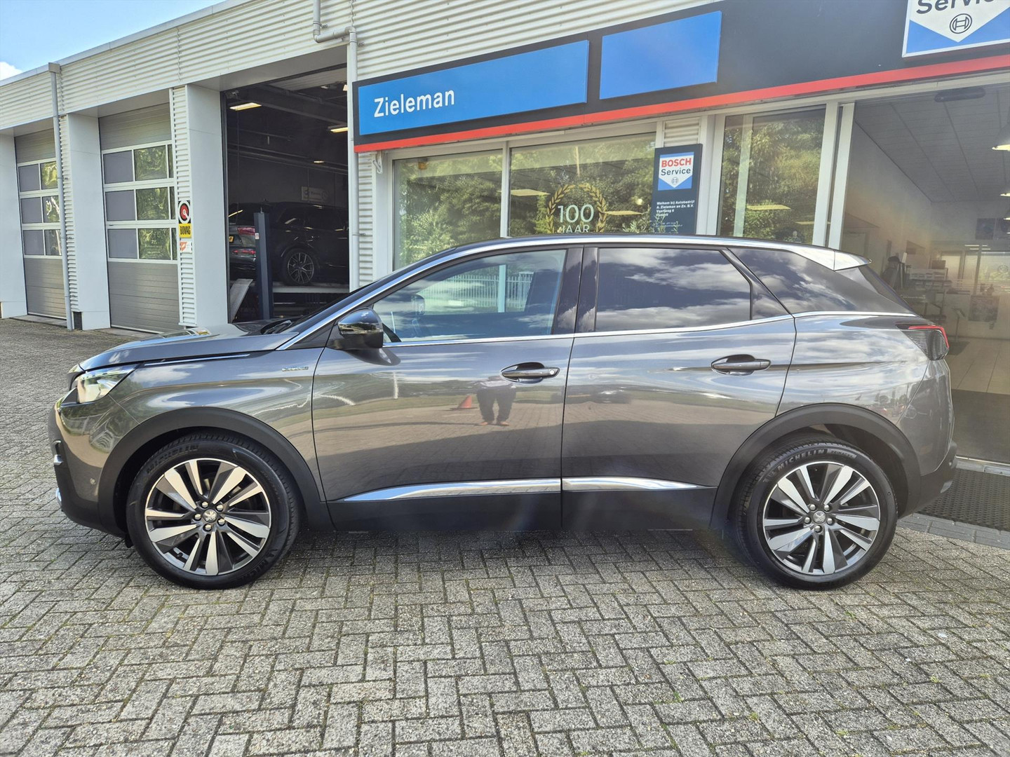 Peugeot Peugeot