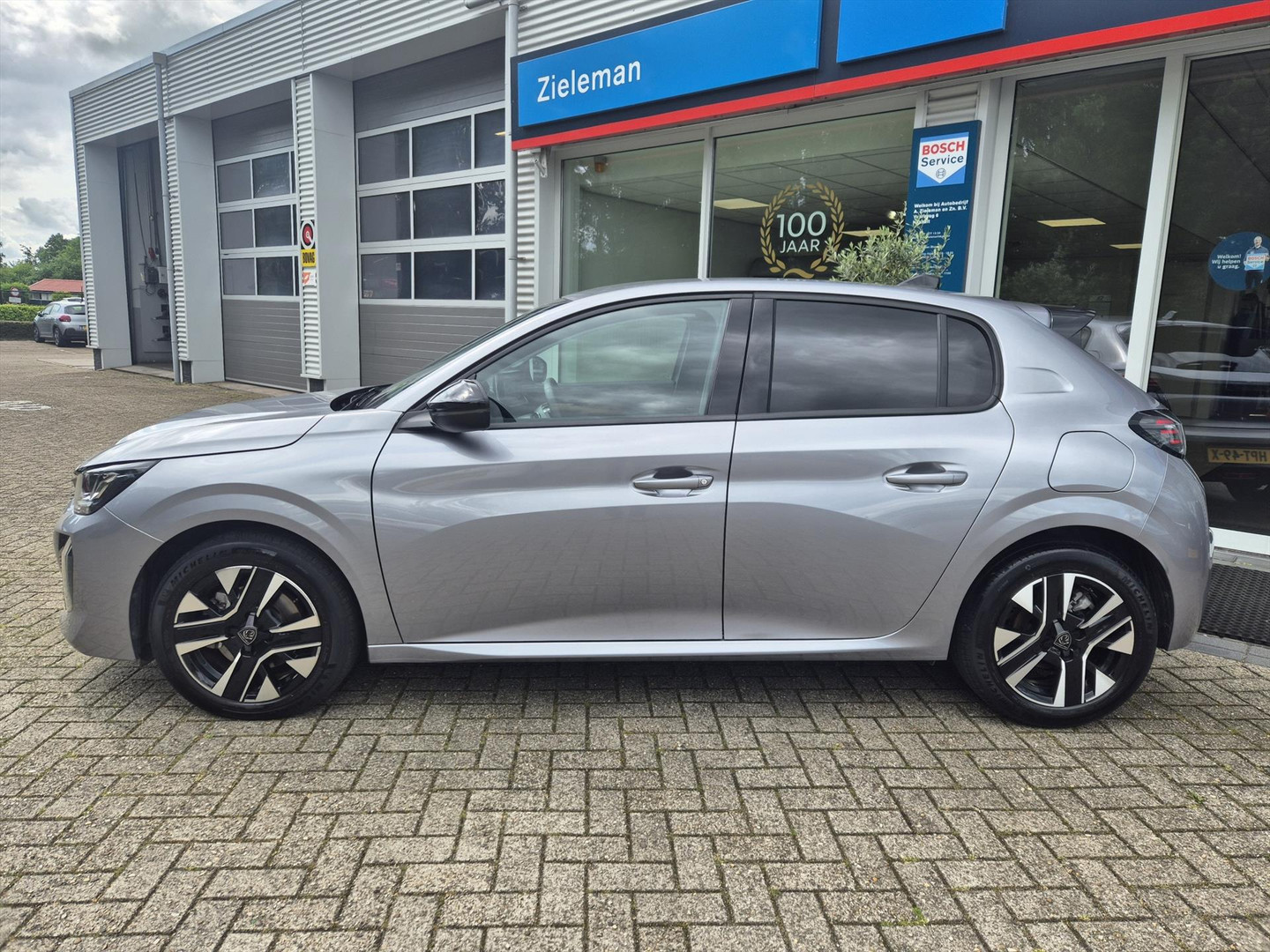 Peugeot Peugeot