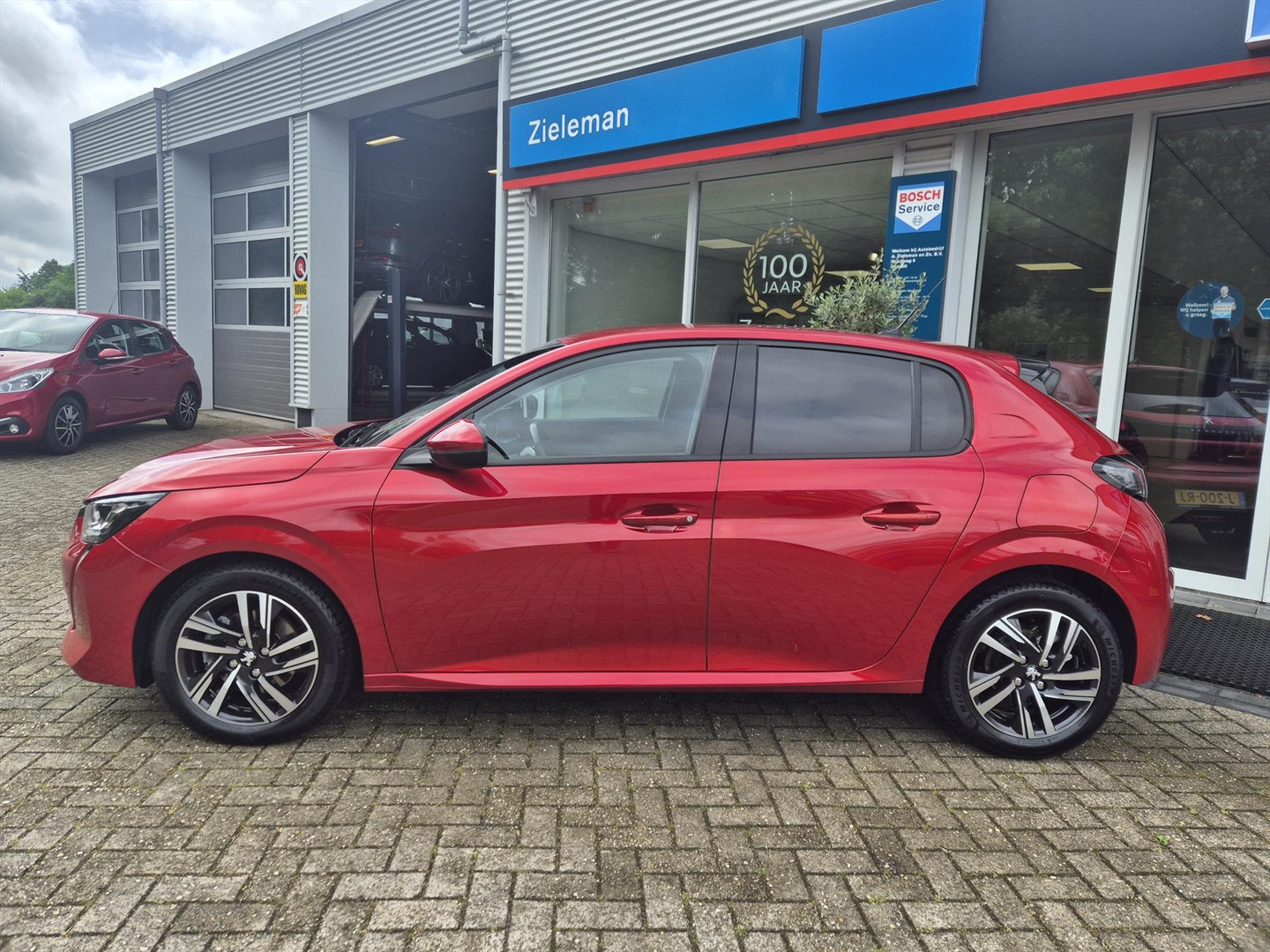 Peugeot Peugeot