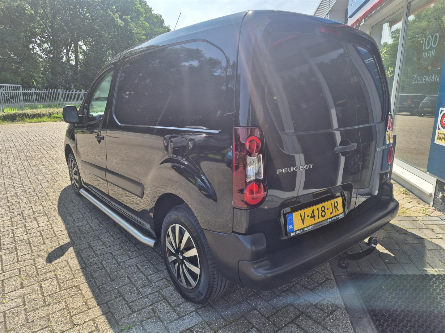 Peugeot