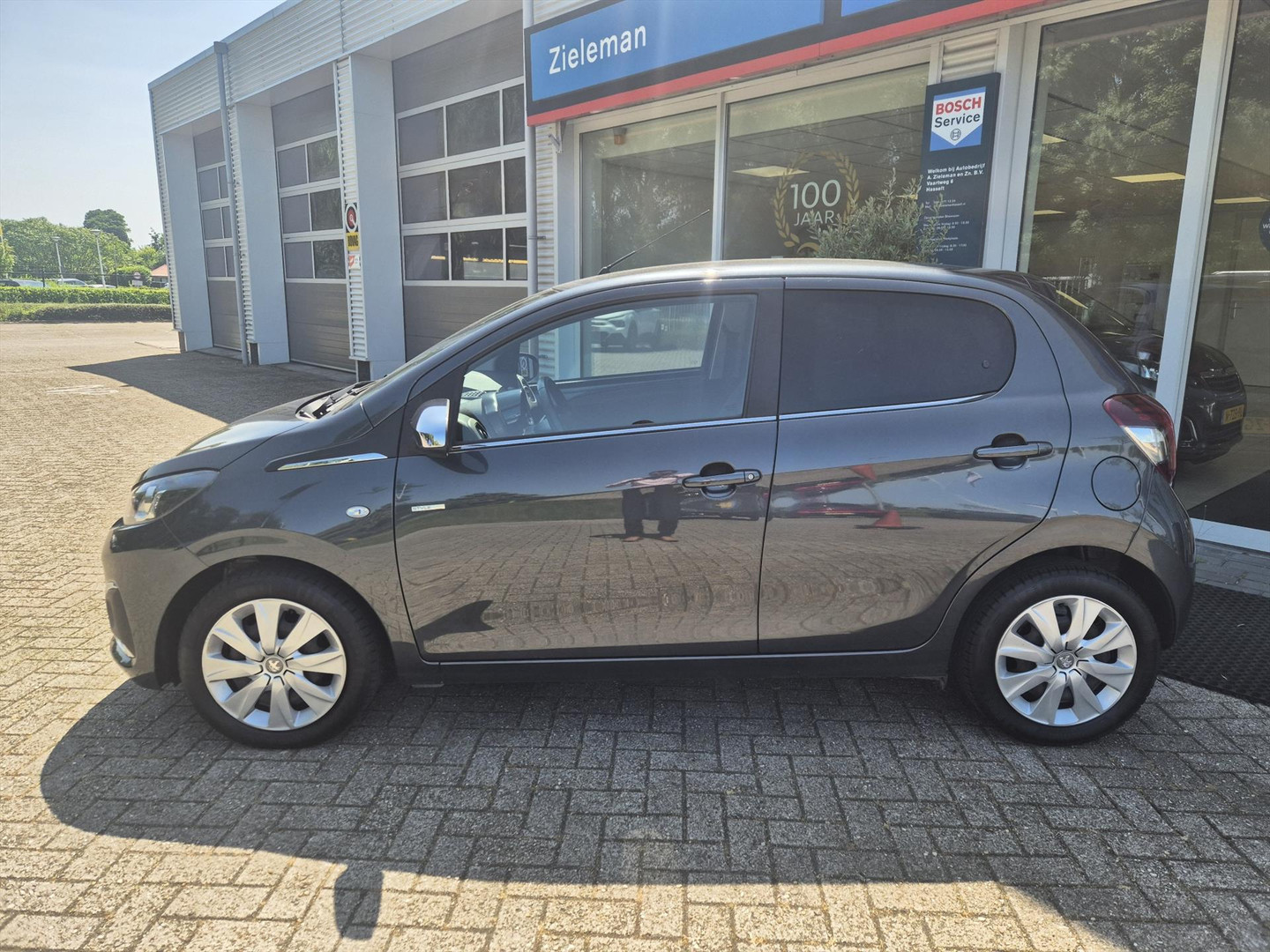 Peugeot Peugeot
