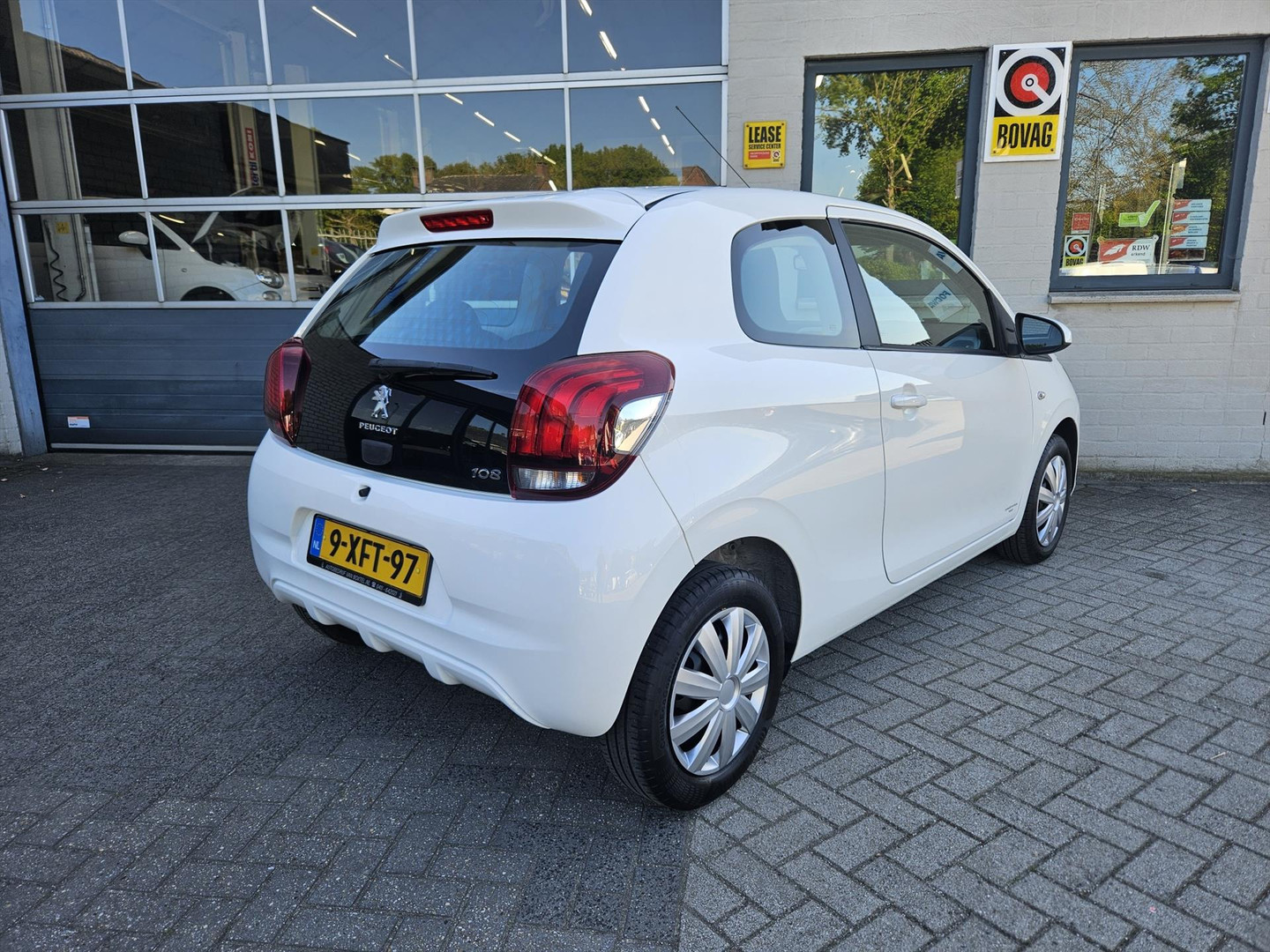 Peugeot