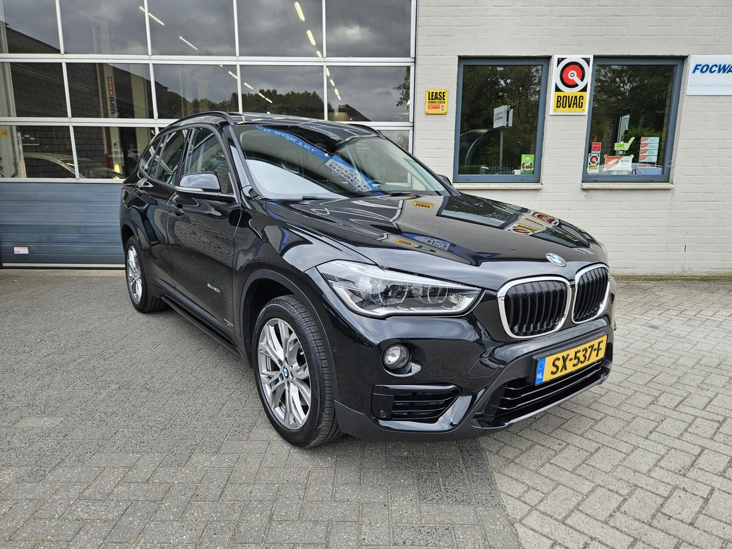 BMW BMW