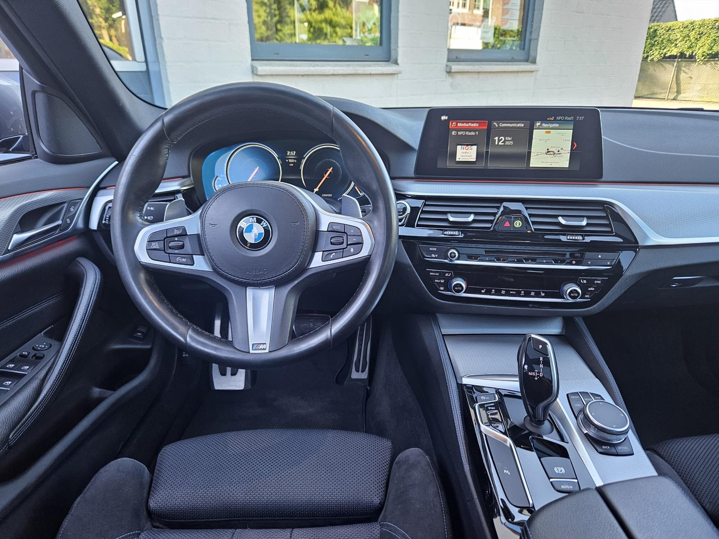 BMW BMW