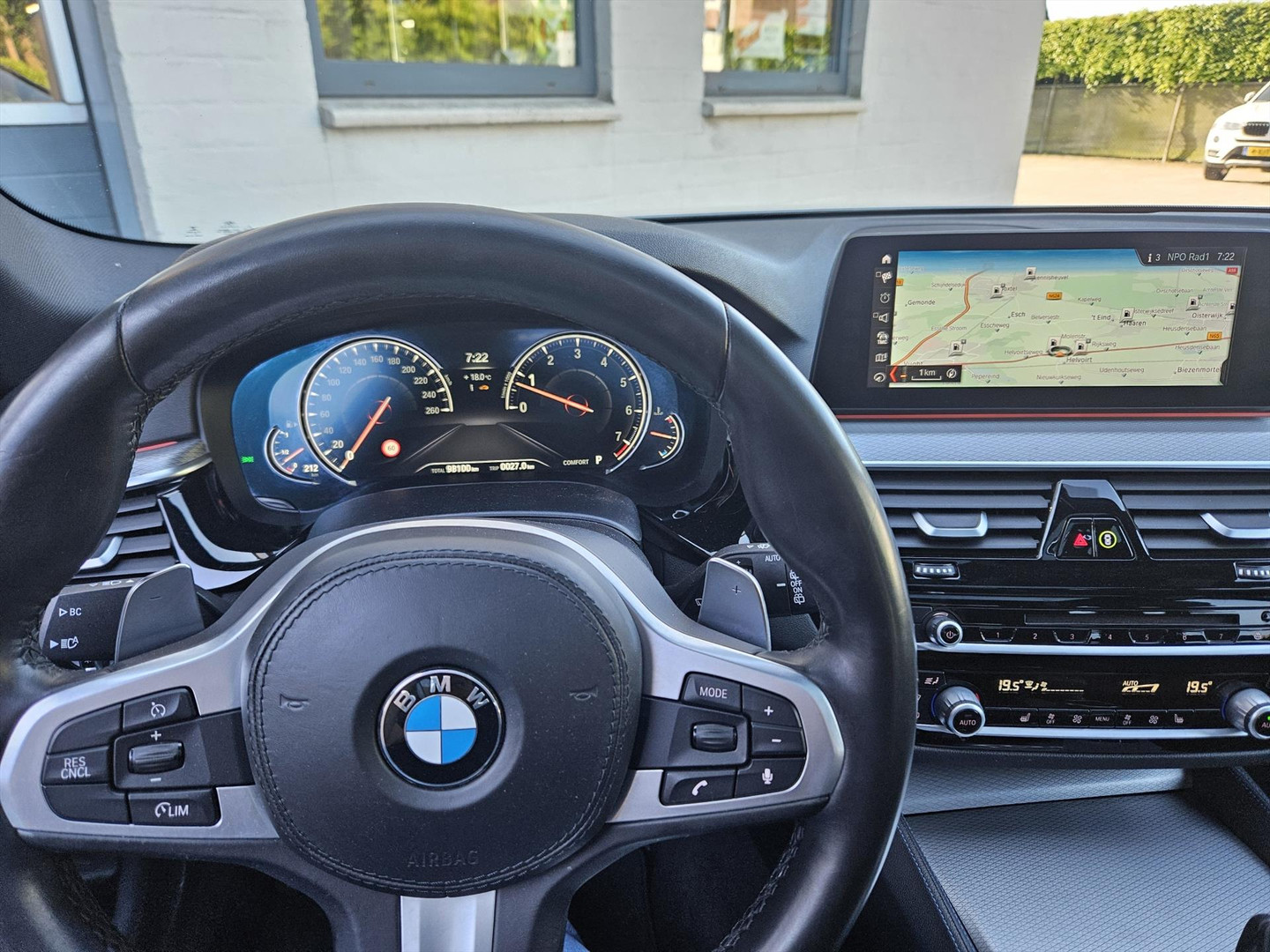 BMW BMW