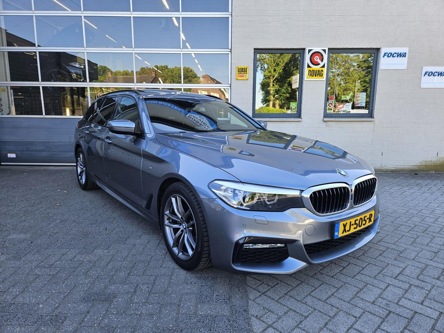 BMW BMW