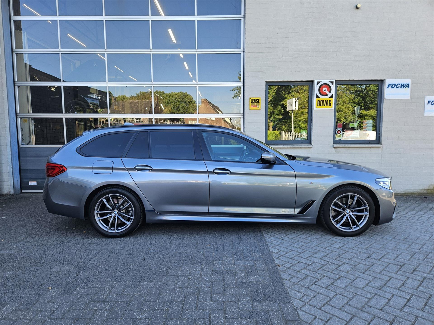 BMW BMW