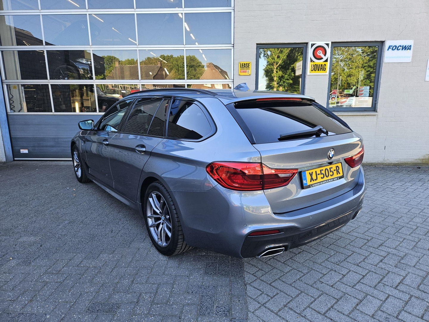 BMW BMW