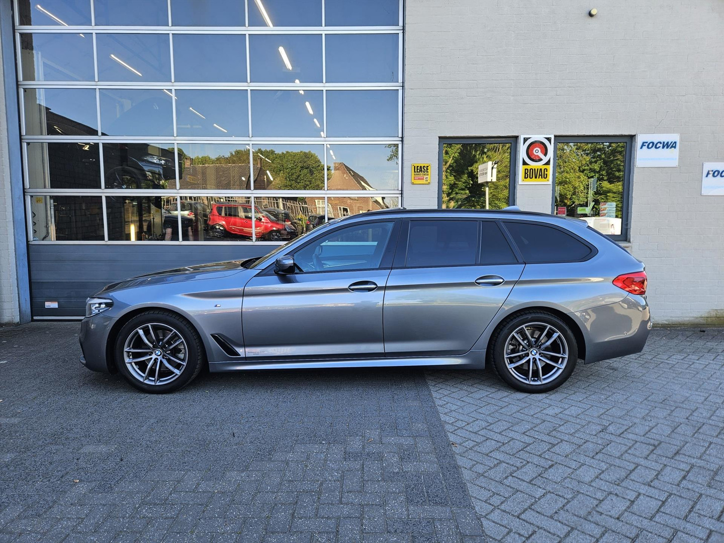 BMW BMW